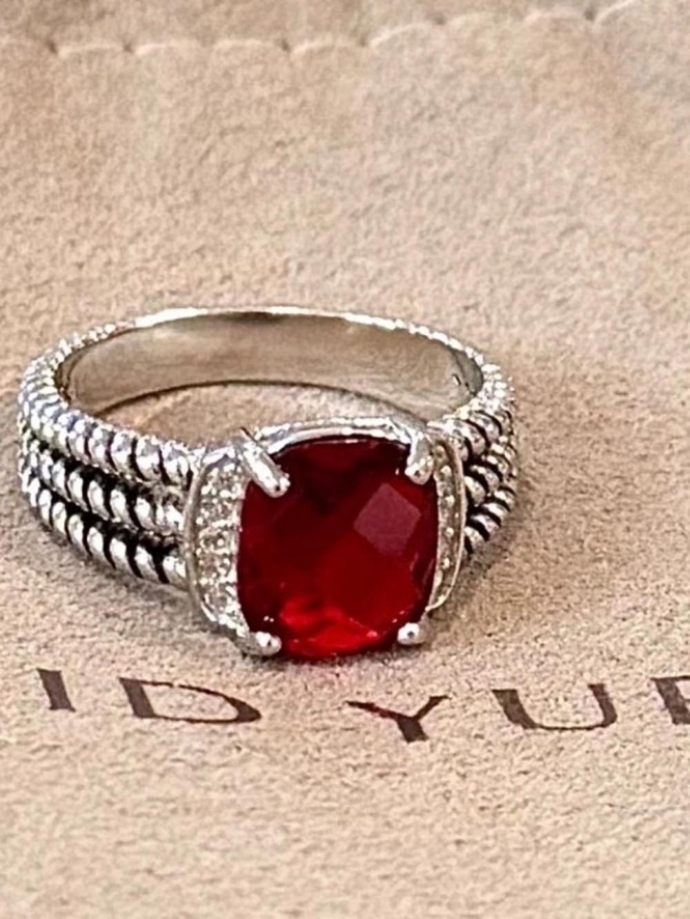 David Yurman Sterling Silver Red Garnet  & Diamond Wheaton Ring Size 7.25